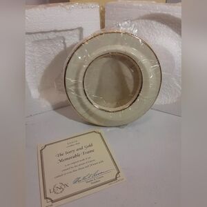 NIB: Lenox Gold and Ivory Memorable Frame; 5" Porcelain with Gilded Trim in Box